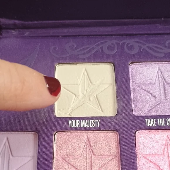 Jeffree Star Blood Lust Artistry Palette - Picture 4 of 5